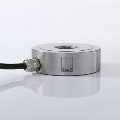 Reference force transducer 311 for tensile and compressive forces